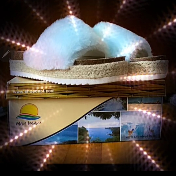 Ladies - Picture 1 of 1